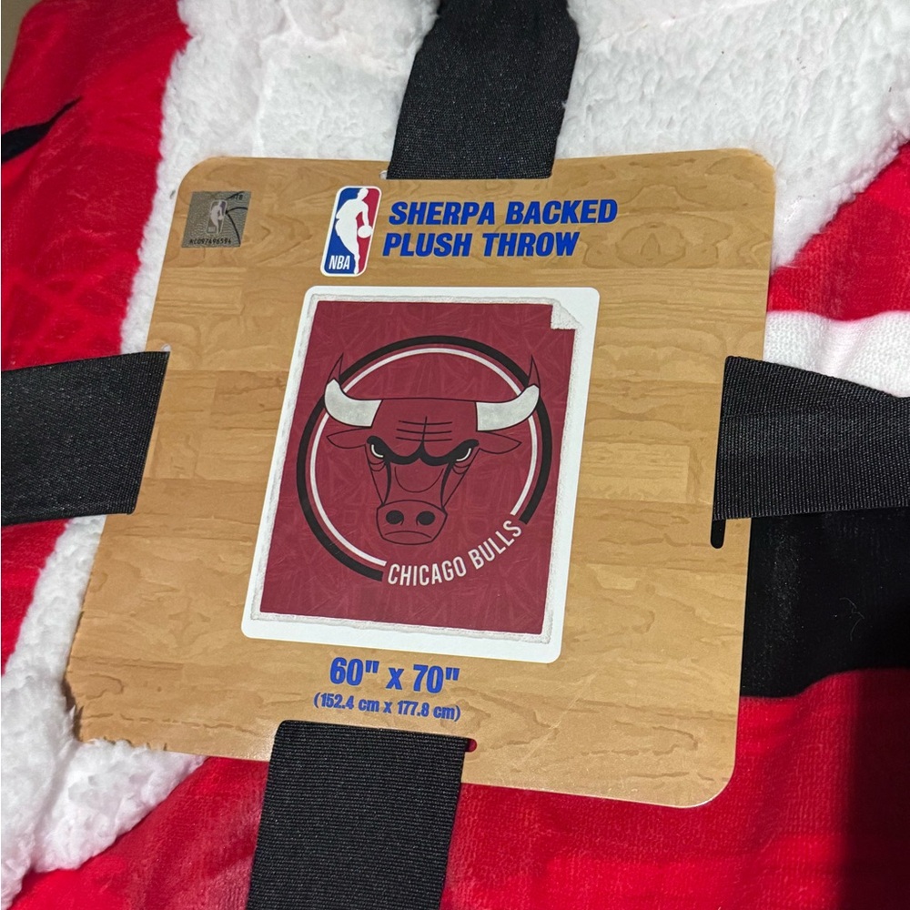 NBA Chicago Bulls Red and White Plush Throw